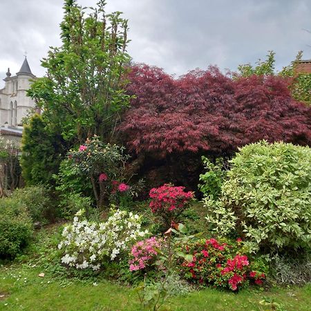 Molibeau Hotel Beauvais Buitenkant foto